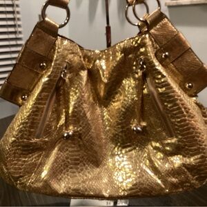 Luxurious Gold Textured Shoulder Bag